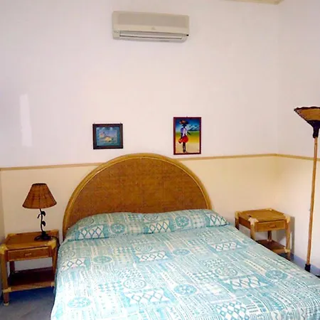 With 2 Bedrooms In Lipari With Furnished Terrace 20 M From The Beach *