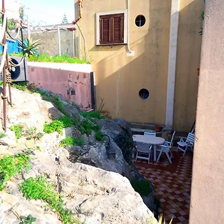 With 2 Bedrooms In Lipari With Furnished Terrace 20 M From The Beach Apartment